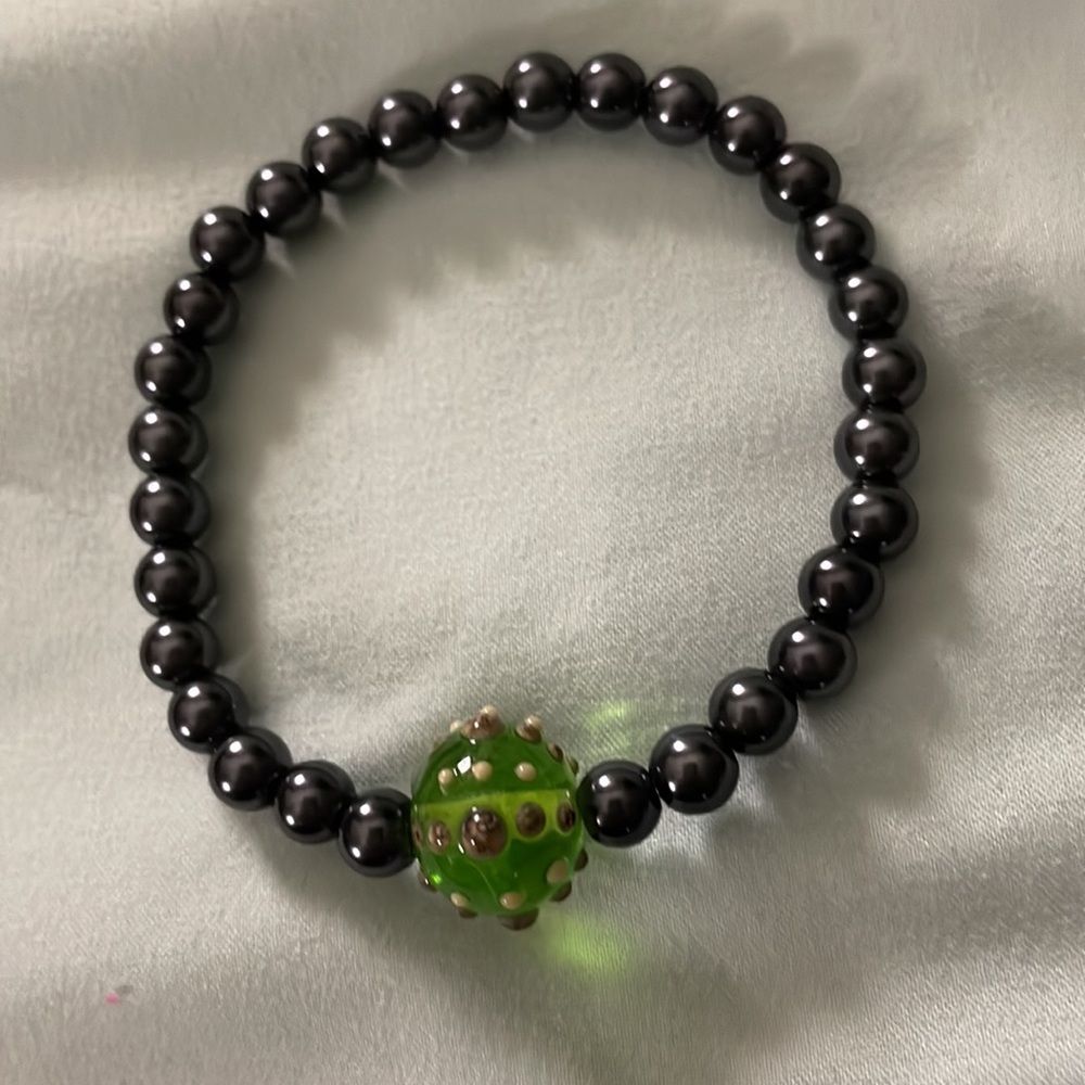 Beautiful Bundle Holiday Bracelets - image 5